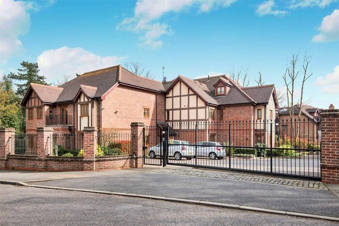 2 Bedroom Flat To Rent In Kestrel Court, Cherry Tree Way, Stanmore HA7