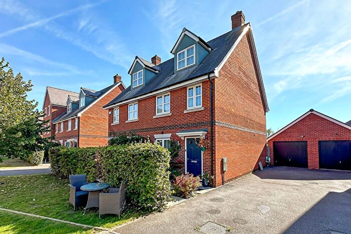 3 Bedroom Semi-Detached House For Sale In Copse View, Worthing, West Sussex, BN13