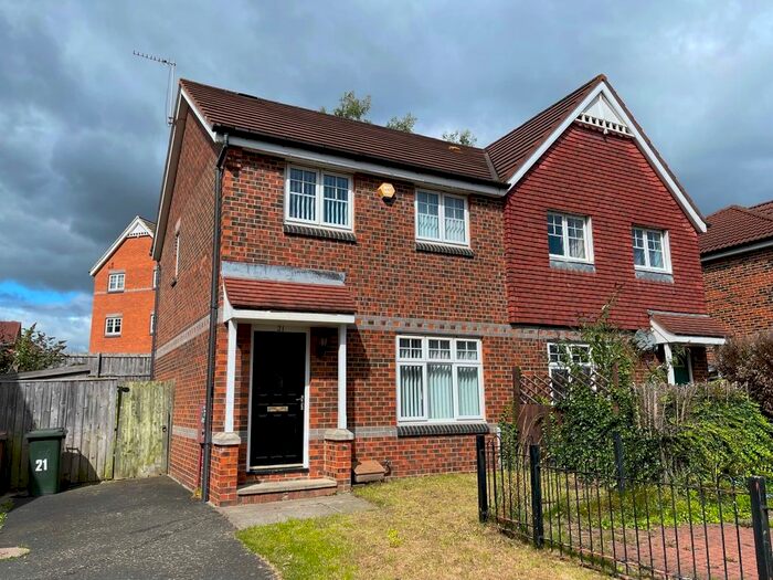 3 Bedroom Semi-Detached House To Rent In Oakham Gardens, North Shields, NE29