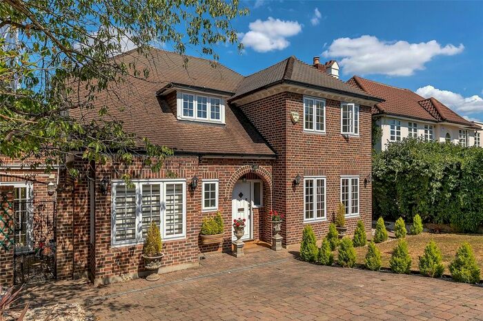 5 Bedroom Detached House To Rent In Granard Avenue, London, SW15