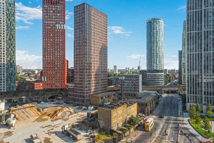 1 Bedroom Flat To Rent In River Park Tower, London, SW8