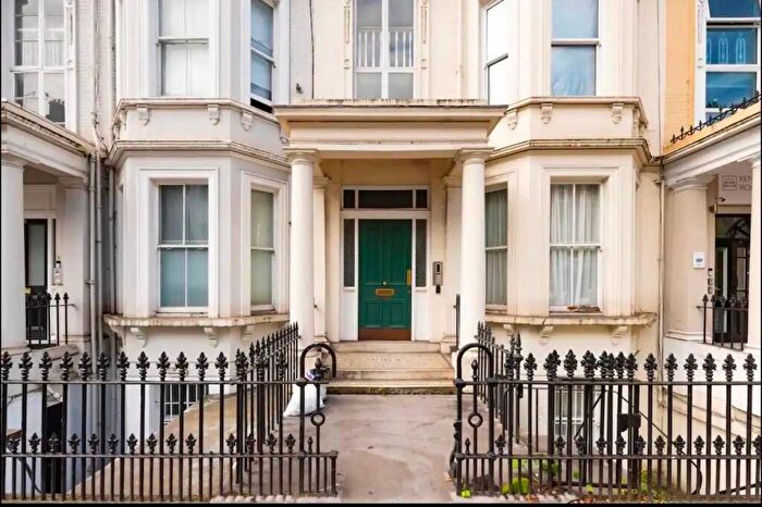 1 Bedroom Flat To Rent In Warwick Road, London, SW5