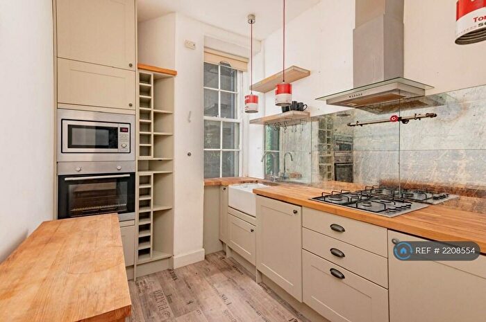 2 Bedroom Flat To Rent In Perth Road, Dundee, DD1