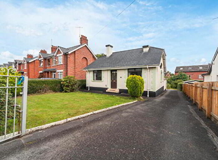 3 Bedroom Bungalows For Sale In Finaghy Road South, Belfast, BT10