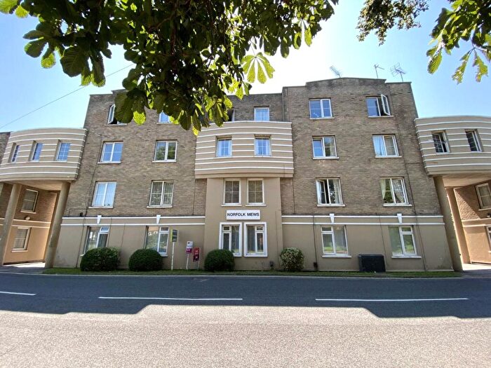 1 Bedroom Flat For Sale In Norfolk Mews, Sea Front, Hayling Island, Hampshire, PO11