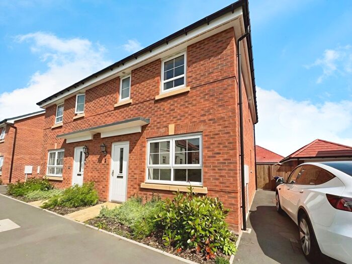 3 Bedroom Semi-Detached House To Rent In The Bache, Lightmoor, Telford, TF4
