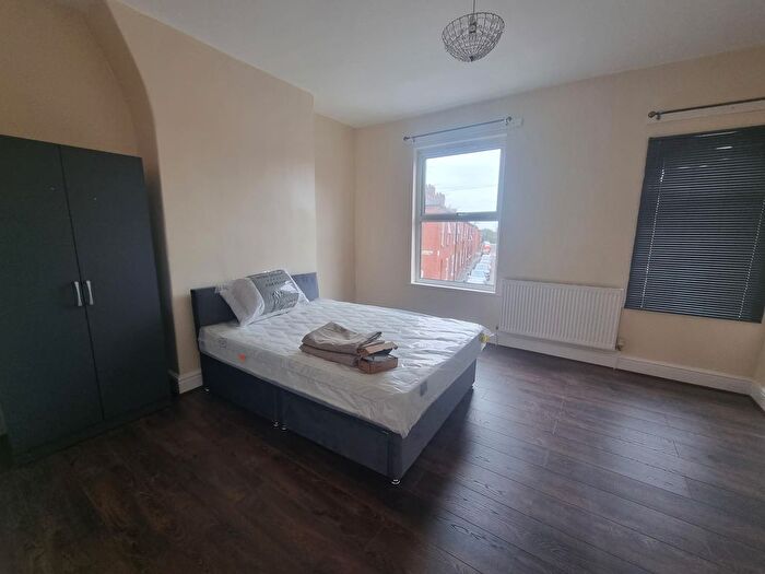 2 Bedroom Terraced House To Rent In Oscar Street, Manchester, M40