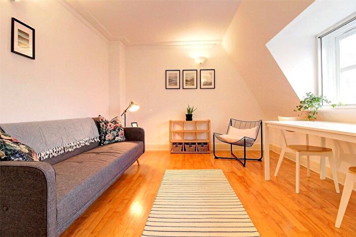 1 Bedroom Apartment To Rent In Imperial Hall, City Road, Shoreditch, London, N1