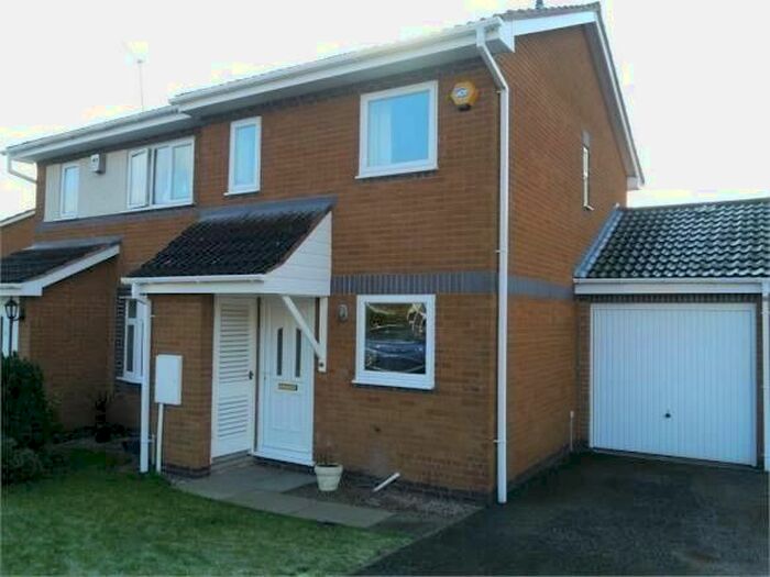 2 Bedroom Property To Rent In Barley Crescent, Worcester City Centre, Worcester, WR4