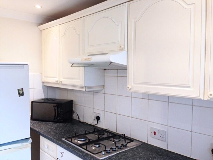 2 Bedroom Flat To Rent In Bath Road, Bournemouth, BH1