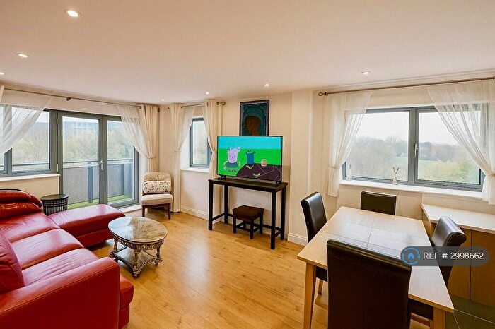 2 Bedroom Flat To Rent In Aqua House, London, NW10