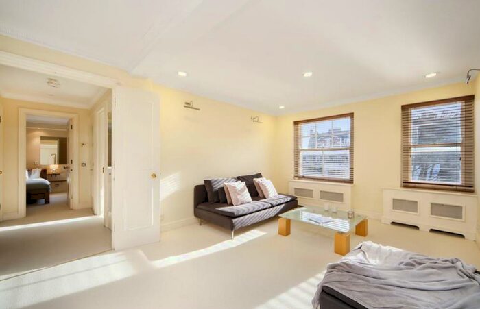 2 Bedroom Apartment To Rent In Abbey Road, St John's Wood, London, NW8
