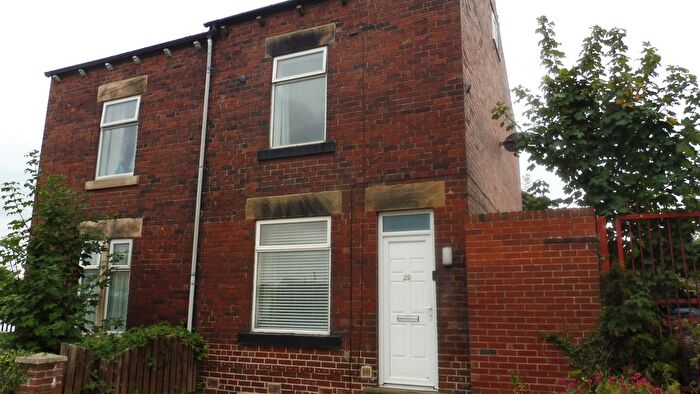 3 Bedroom Semi-detached House To Rent In Lower York Street, Wombwell, S73