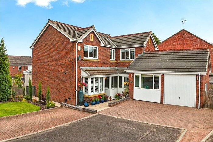 4 Bedroom Detached House For Sale In West View, Altofts, West Yorkshire, WF6