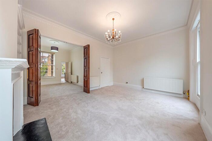 2 Bedroom Maisonette To Rent In Berkley Road, Primrose Hill, London, NW1
