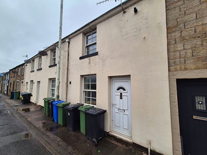 2 Bedroom Terraced House To Rent In Bacup Road, Rossendale, BB4