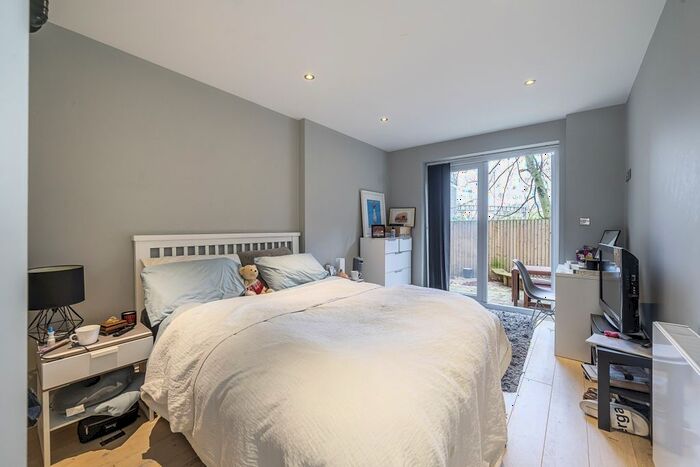 1 Bedroom Flat To Rent In Ladbroke Grove, London, W10