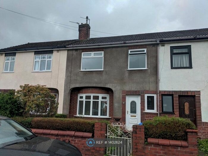 3 Bedroom Terraced House To Rent In Elm Street, Middleton, Manchester, M24
