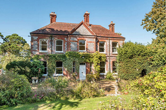 7 Bedroom Detached House For Sale In Botley Road, Bishops Waltham, Southampton, SO32