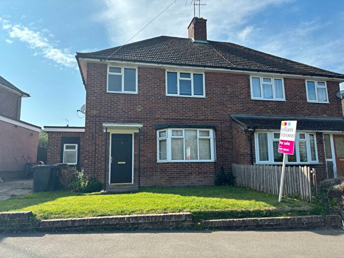 3 Bedroom Semi-Detached House For Sale In Purkiss Road, Hertford, SG13