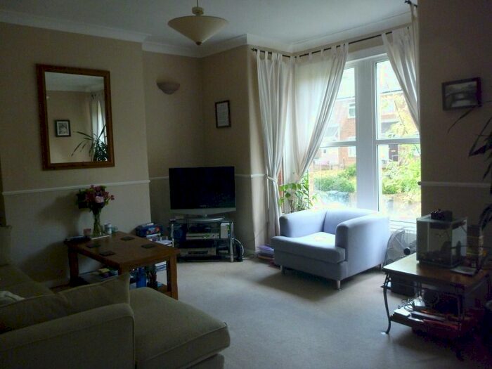 2 Bedroom Flat To Rent In Panmure Road, London, SE26
