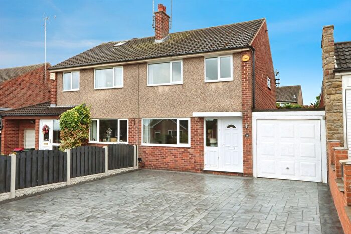 3 Bedroom Semi-Detached House For Sale In Robin Place, Aston, Sheffield, S26
