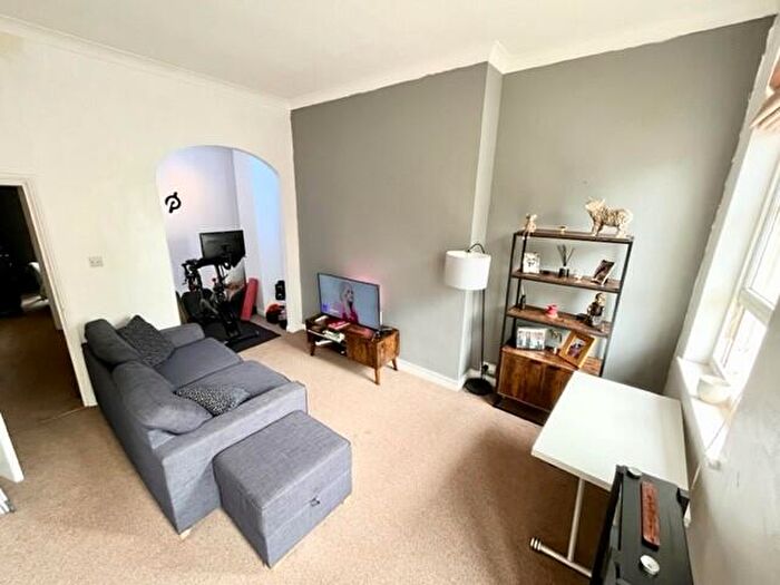 1 Bedroom Apartment To Rent In Victoria Terrace, Hove, BN3
