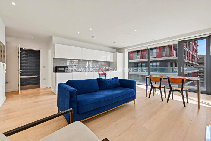 2 Bedroom Apartment For Sale In Fairwater House, Royal Wharf, E16