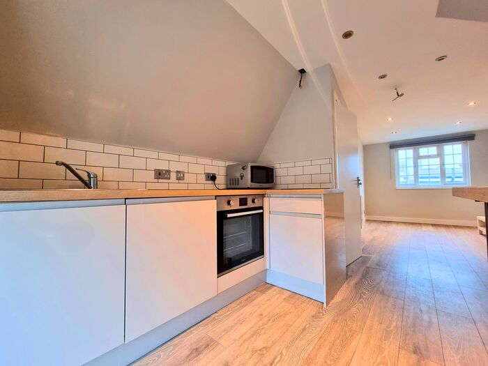 1 Bedroom Studio To Rent In Market Square, Bromley, BR1