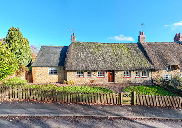 3 Bedroom Cottage For Sale In Rectory Hill, Cranford, NN14