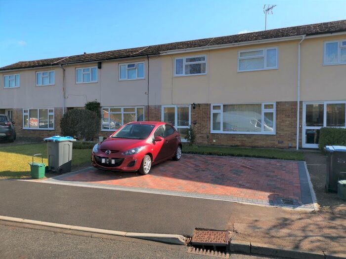 2 Bedroom Property To Rent In Collins Meadow, Harlow, Essex CM19