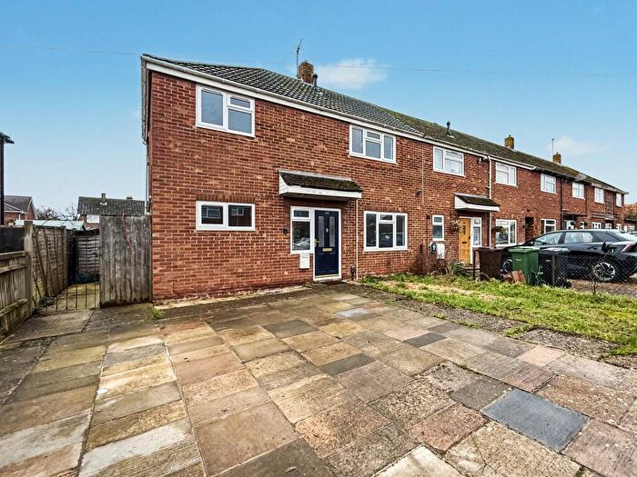 3 Bedroom Semi Detached House For Sale In Orchard Way, Harwell, Didcot, OX11