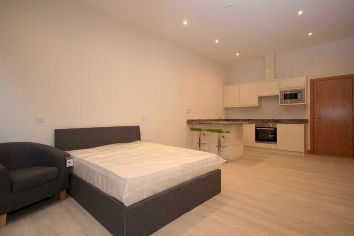 Flat To Rent In North Acton Road, North Acton, NW10