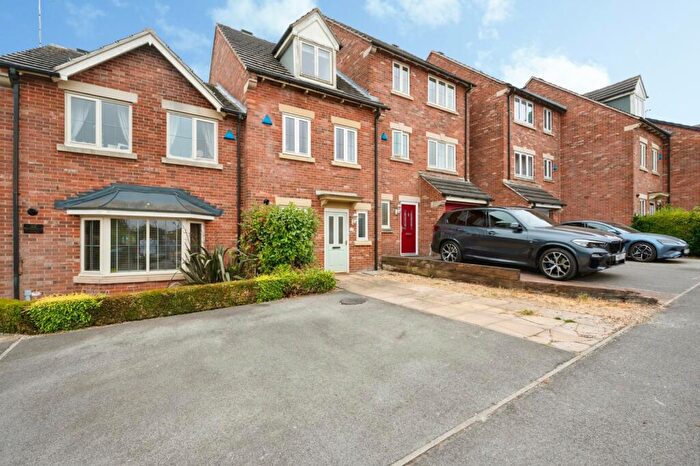 3 Bedroom Town House For Sale In Butlerwood Close, Kirkby-in-Ashfield, Nottingham, Nottinghamshire, NG17