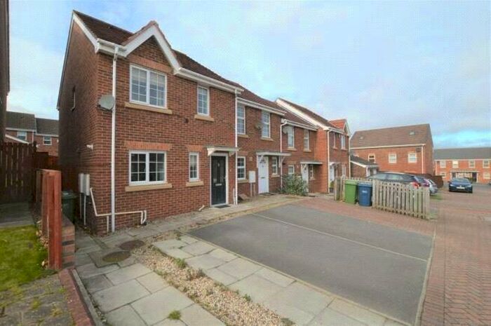 3 Bedroom Semi-Detached House To Rent In Haggerstone Mews, Blaydon, Tyne And Wear, NE21