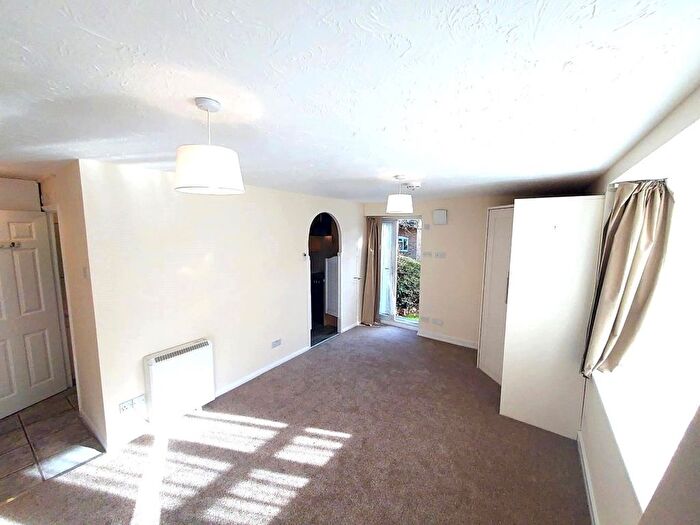 1 Bedroom Property To Rent In Beaumaris Green, Pendragon Walk, London, NW9