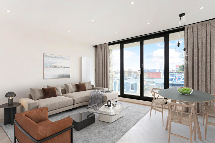 3 Bedroom Apartment To Rent In Cardigan Road, Bow, London, E3