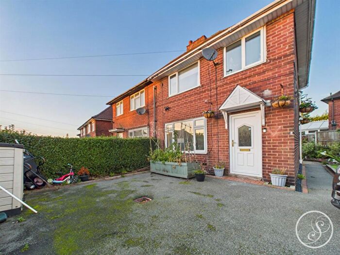 3 Bedroom Semi Detached House For Sale In St. Wilfrids Drive, Leeds, LS8