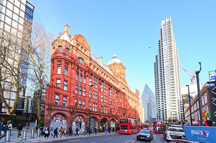 2 Bedroom Flat For Sale In City Road, Old Street, London, EC1V