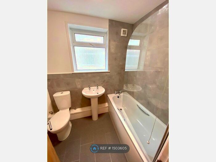 1 Bedroom Flat To Rent In North Street, Bedminster, Bristol, BS3