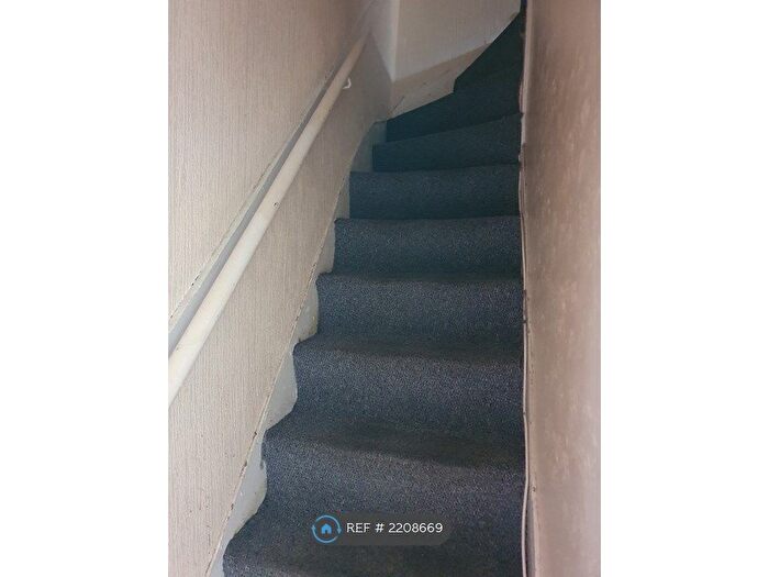 3 Bedroom End Of Terrace House To Rent In Oxhill Rd, Birmingham, B21