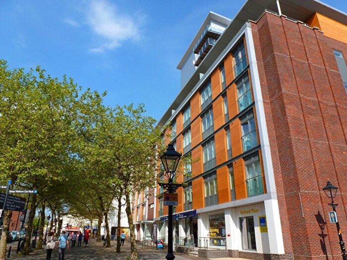 2 Bedroom Apartment For Sale In High Street, Poole, Dorset, BH15