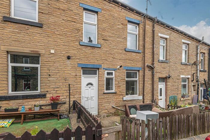 2 Bedroom Terraced House To Rent In Claremont Street, Sowerby Bridge, HX6