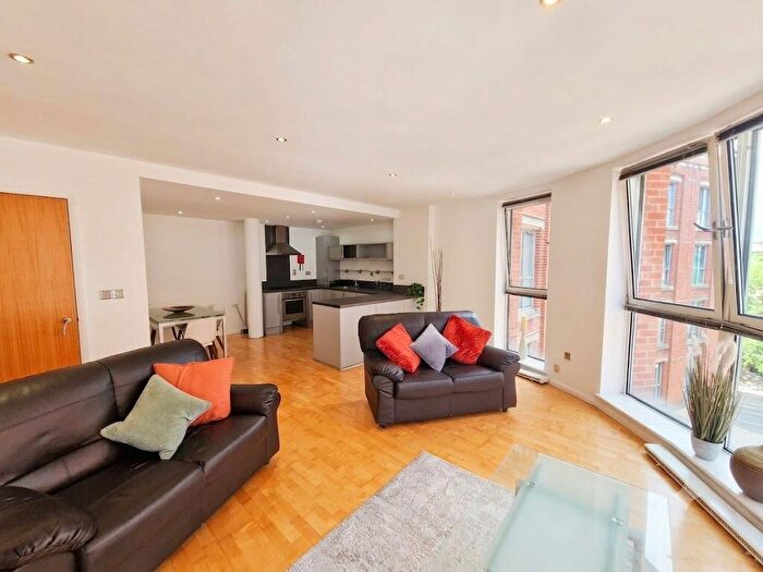 2 Bedroom Apartment To Rent In One Fletcher Gate, Adams Walk, Nottingham, Nottinghamshire, NG1