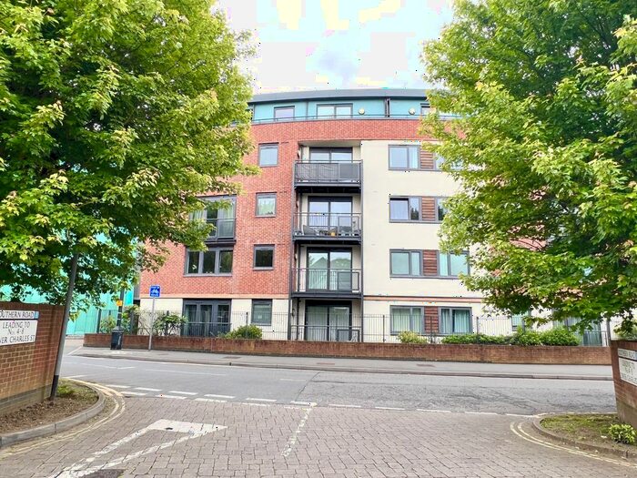 2 Bedroom Flat To Rent In The Courtyard, Southwell Park Road, GU15