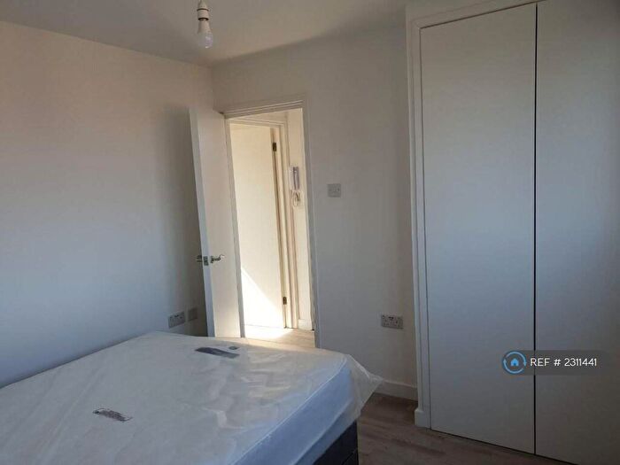 1 Bedroom Flat To Rent In Cheviot Gardens, London, NW2