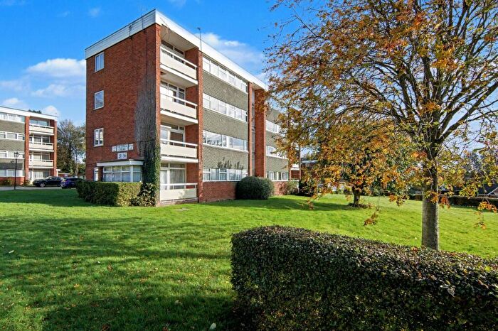 2 Bedroom Apartment For Sale In Allesley Hall Drive, Coventry, CV5