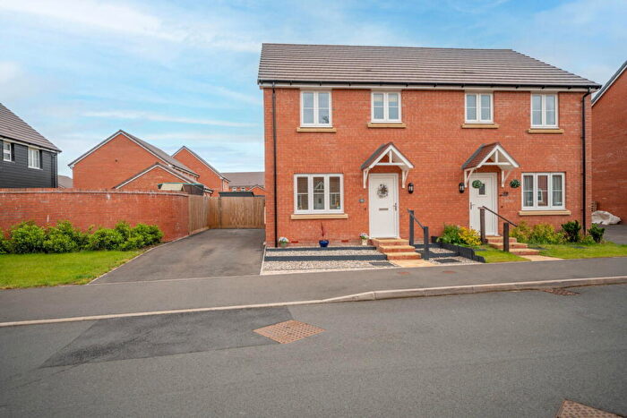 3 Bedroom Semi Detached House For Sale In Swaledale Road, Kingstone, Herefordshire, HR2