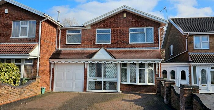 5 Bedroom Detached House To Rent In Denmore Gardens, Wolverhampton, West Midlands, WV1