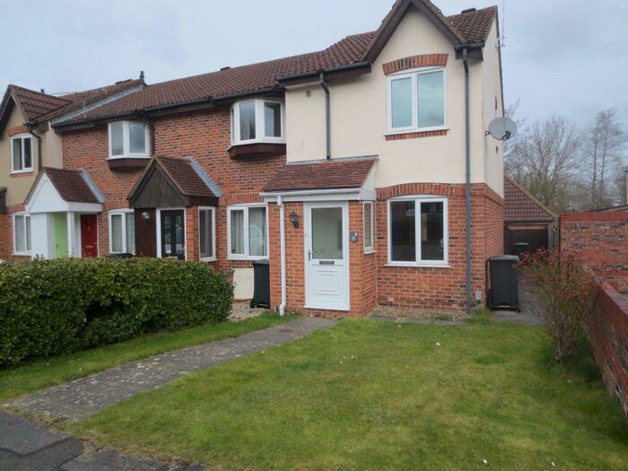 2 Bedroom House To Rent In Watercrook Mews, SN5